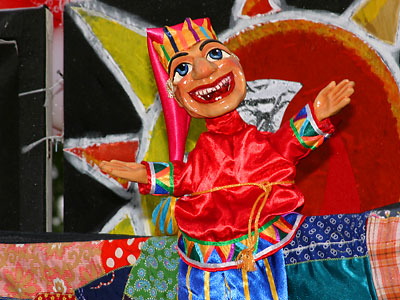 Хүүхэлдэйн театрын энэ сарын тоголтын хуваарь